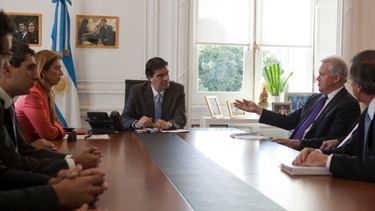 El Gobierno se reunió con directivos de General Electric Company