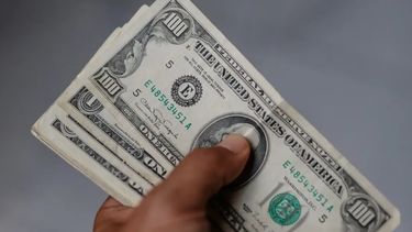 El dólar blue sube $155 en lo que va de 2024.