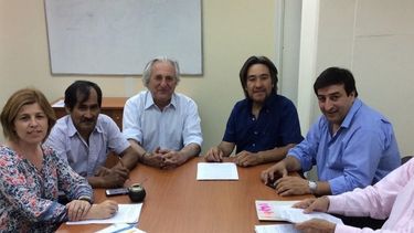 El Estado financiará obras para mejorar la rentabilidad de productores familiares bonaerenses