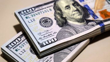 El dólar blue sube $15 en lo que va de 2024.