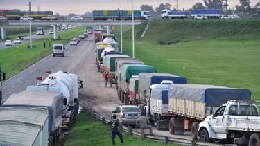 Por el paro de transportistas podría haber desabastecimiento de aceite