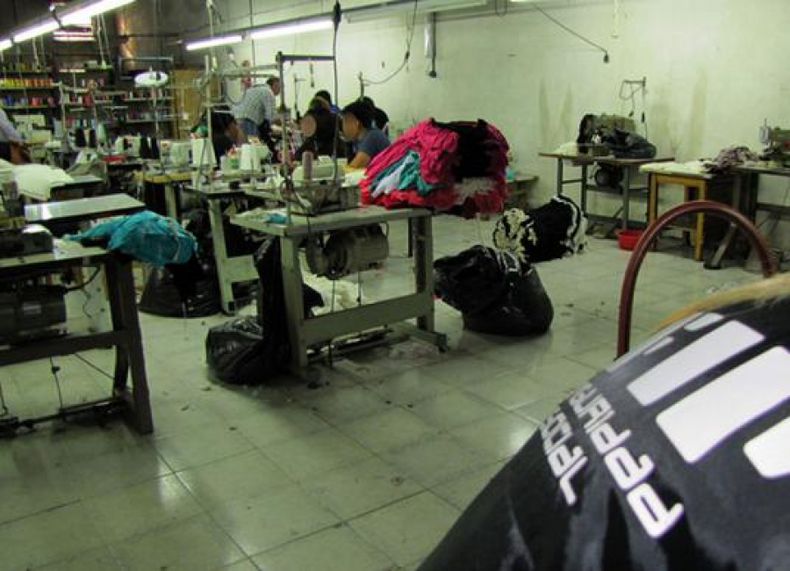 Dueños de reconocidas marcas de ropa en problemas con la Justicia y la AFIP