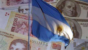 Afirman que la situación de la deuda pública en Argentina es "crítica"