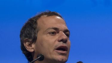 Llach anticipa que desaparecerán las tarjetas de crédito