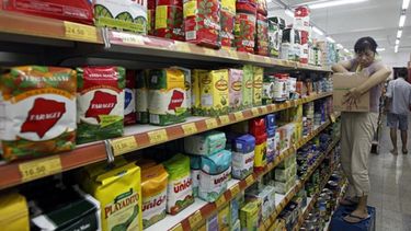 Casi un 40% del precio de la yerba mate son impuestos