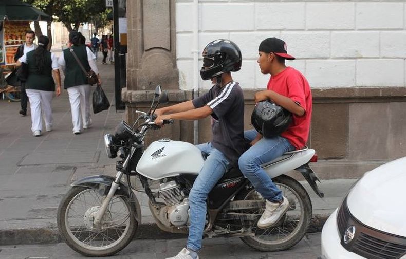 La moto aumenta su uso como método de transporte público.
