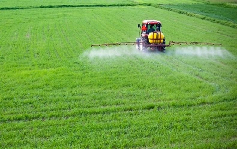 Importadores de insumos para el campo mantendrán sus precios al dólar oficial