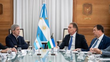 Caputo, Santilli y Weretilneck.