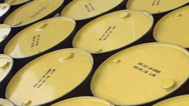 YPF comprará dos embarques de fueloil para junio