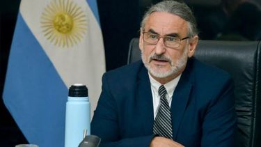 Basterra repudió la rotura de silobolsas denunciada por CRA