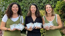 Sofía y Rocío Garaguso junto a Débora Vulcano Resta, cofundadoras de Maltería Ovunque y Amola.